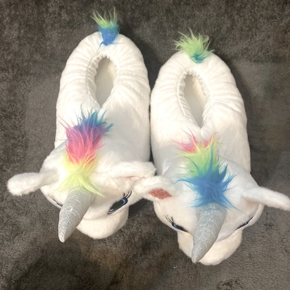 Slippers - Picture 4 of 4